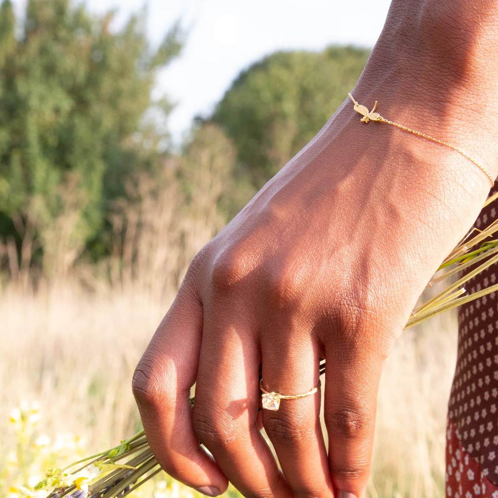 A.M. Teeny Tiny Dragonfly Bracelet 18ct Solid Gold