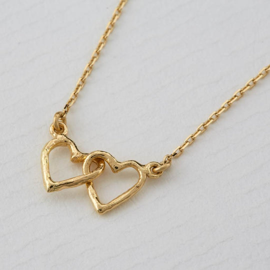A.M. Teeny Tiny Linked Heart In-Line Necklace 18ct Solid Gold