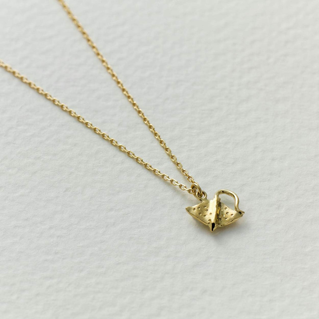 A.M. Teeny Tiny Stingray Necklace 18ct Solid Gold