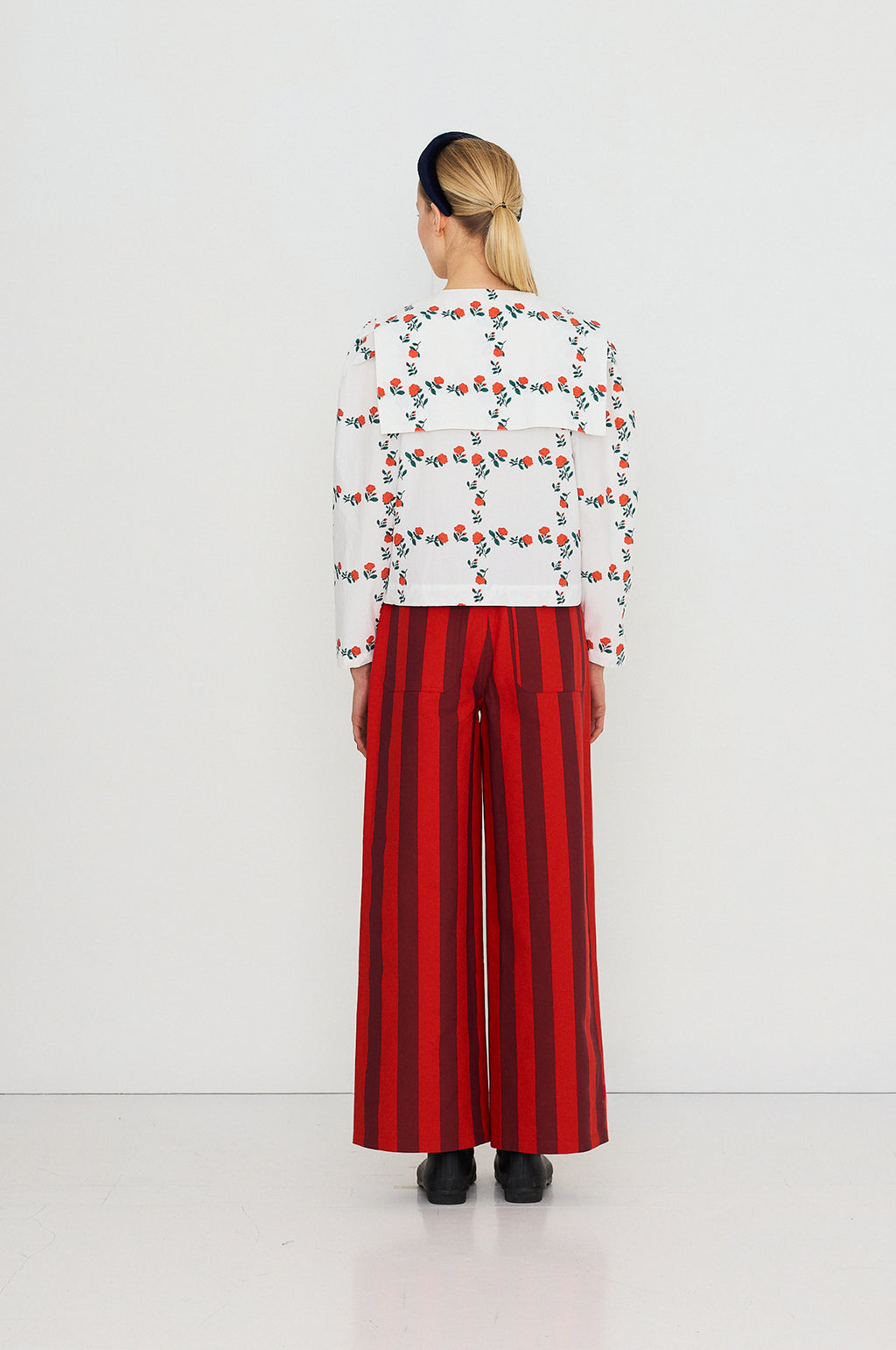 Roses Grid Sailor Neck Blouse Off White