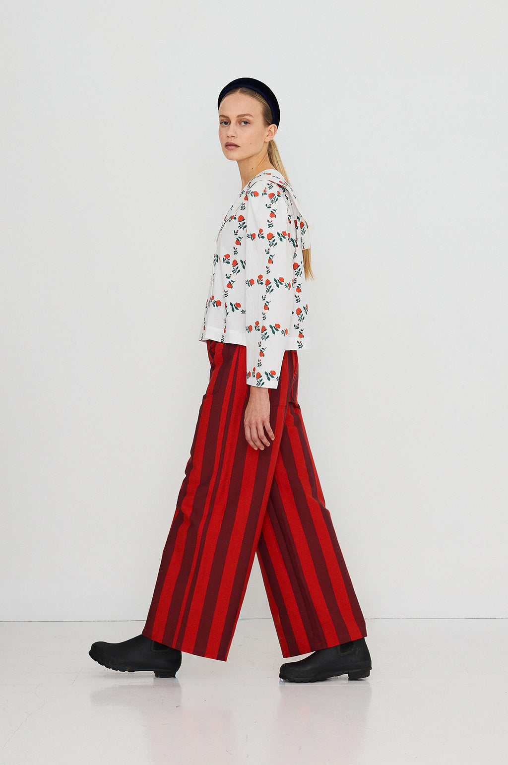 Roses Grid Sailor Neck Blouse Off White