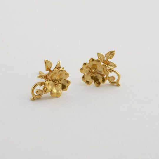 A.M. Ornate Rose Earrings Gold