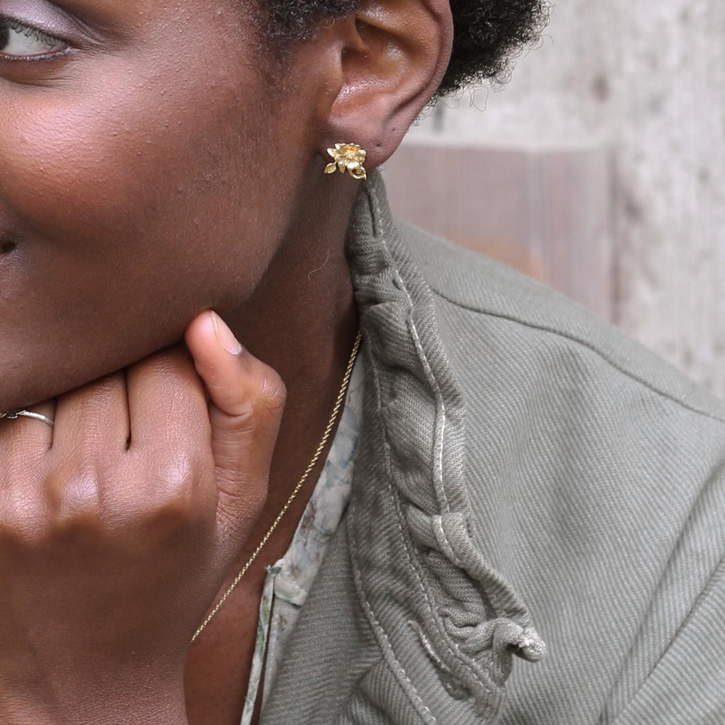A.M. Ornate Rose Earrings Gold