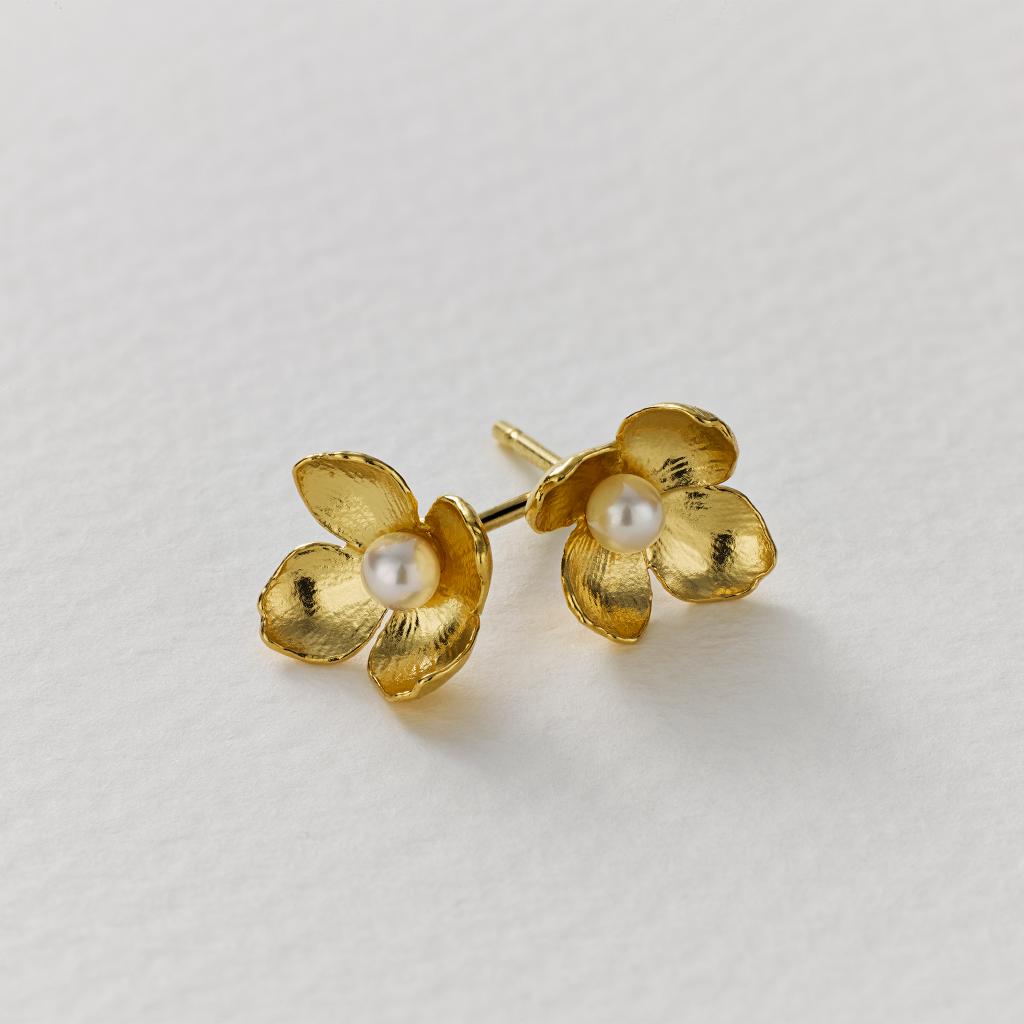 A.M. Cuckoo Flower Stud Earrings with White Pearl Gold
