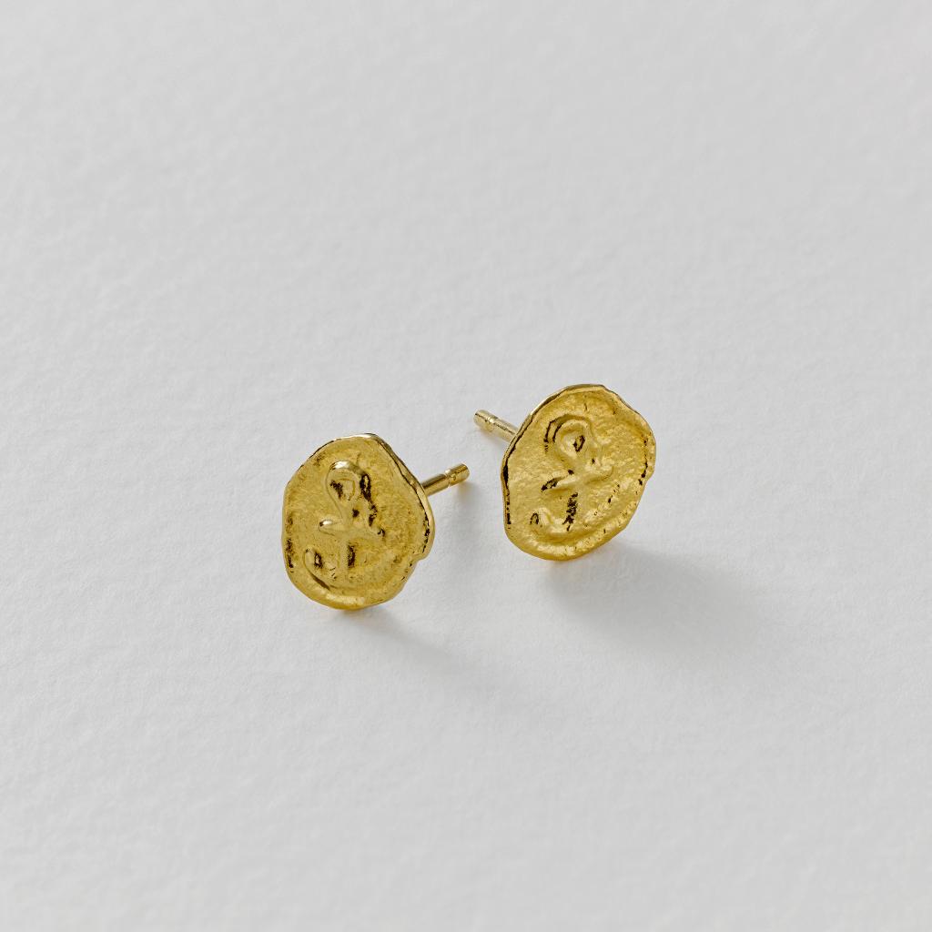 A.M. Mudlarked Anchor Token Stud Earrings Gold