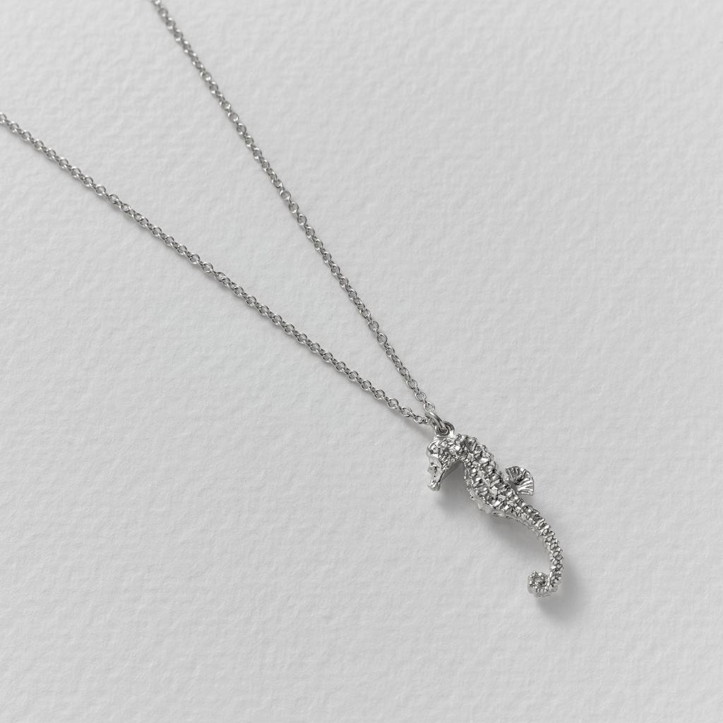 A.M. Seahorse Necklace Silver
