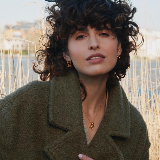 A.M. Puffin Necklace Gold