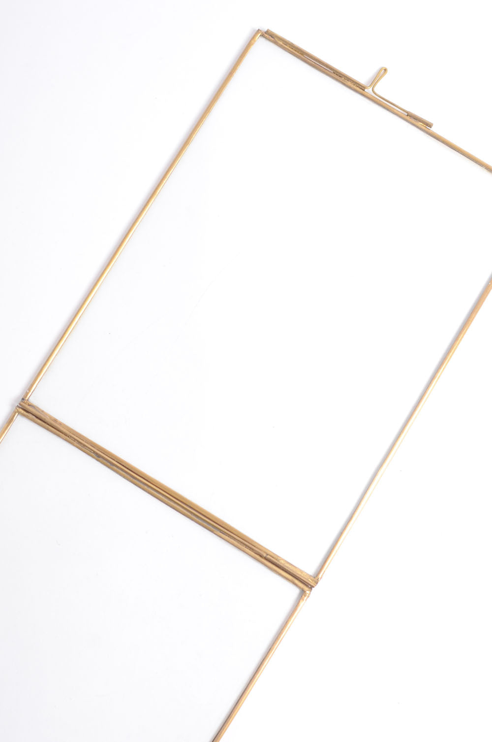 Hanging Brass Frame 15x20cm